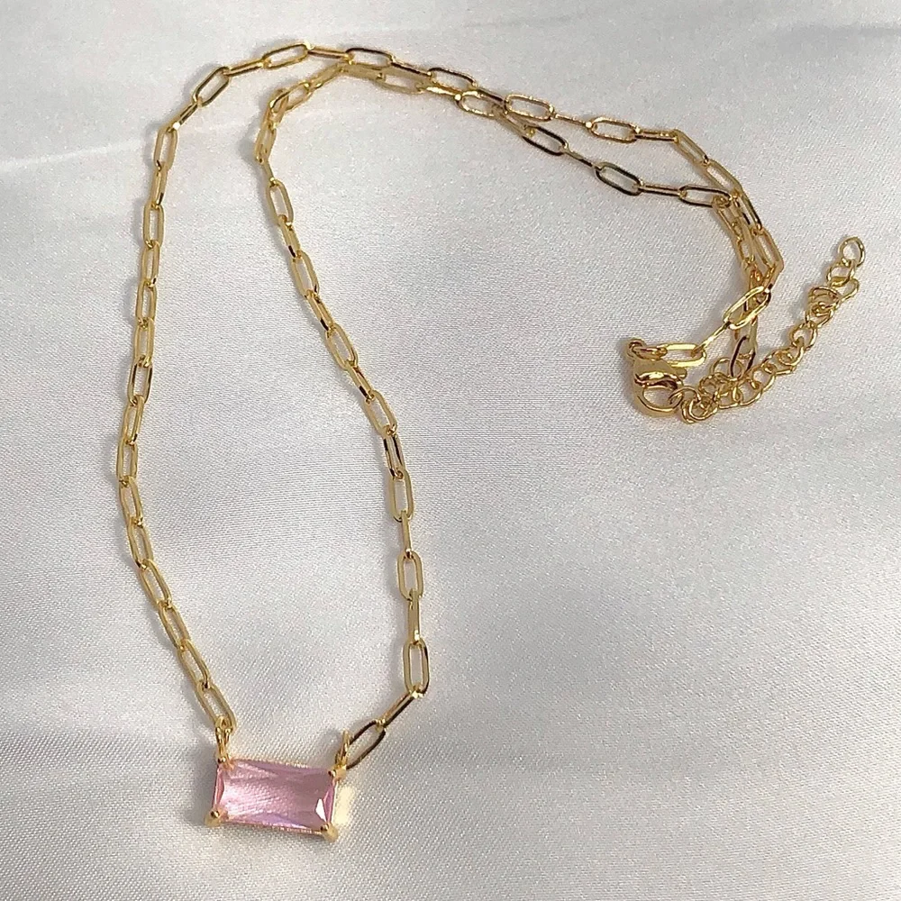 👙$5 Clear Out Sale👛
✨🕯️Rectangle cut Pink stone Chain Necklace - Picture 2 of 5